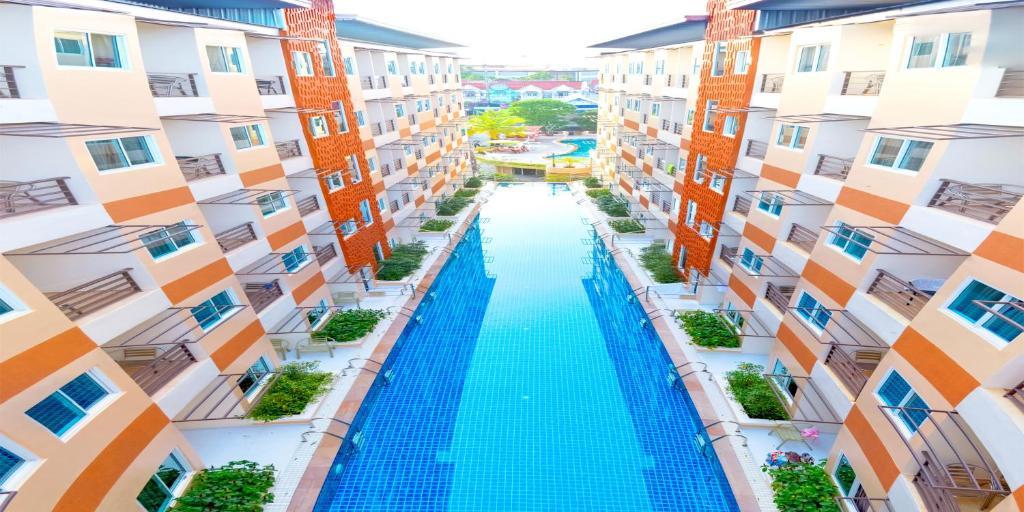 Andatel Grande Patong Phuket Exterior foto